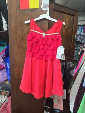 4t brand new disney store princess moana dress.Item 887